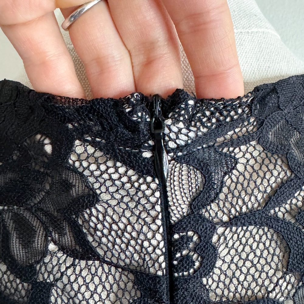 NWT Lulu's Lace Midi Dress - Picture 6 of 8